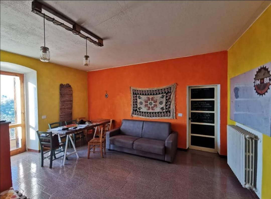 Umbria In Bike B&B Φολίνιο Εξωτερικό φωτογραφία